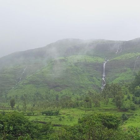 Igatpuri Getaway: Family Bungalow, Dams & Hills Villa Exterior photo