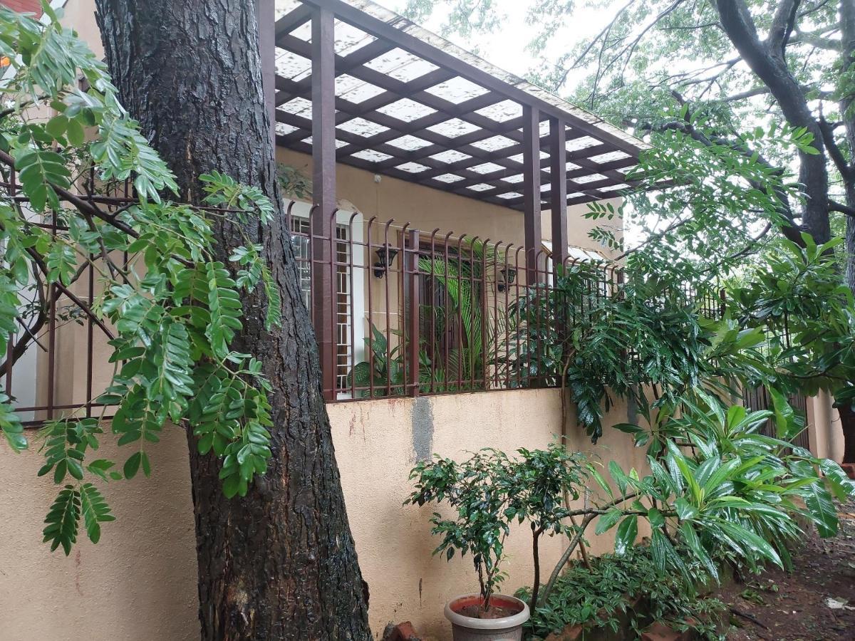 Igatpuri Getaway: Family Bungalow, Dams & Hills Villa Exterior photo